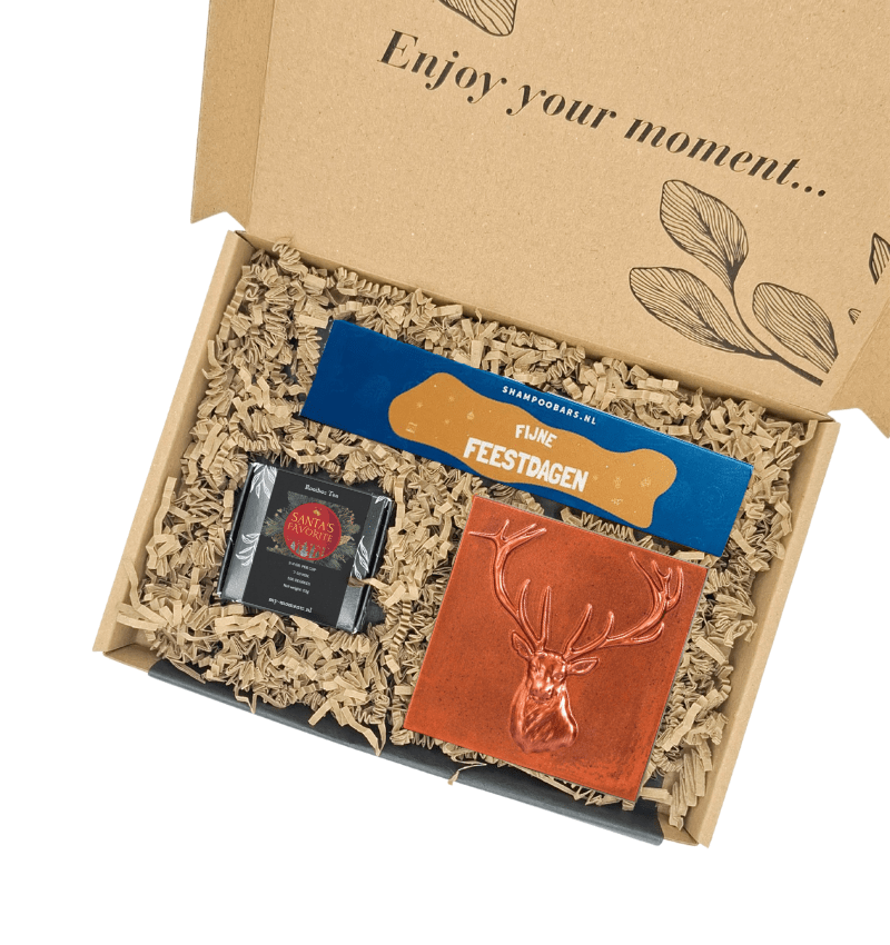 Kerst verwenpakket met thee, chocolade en zeep