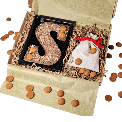 Sinterklaas pakket XL - Grote Chocolade letter en een jute zakje met pepernoten - My - Moments.nl